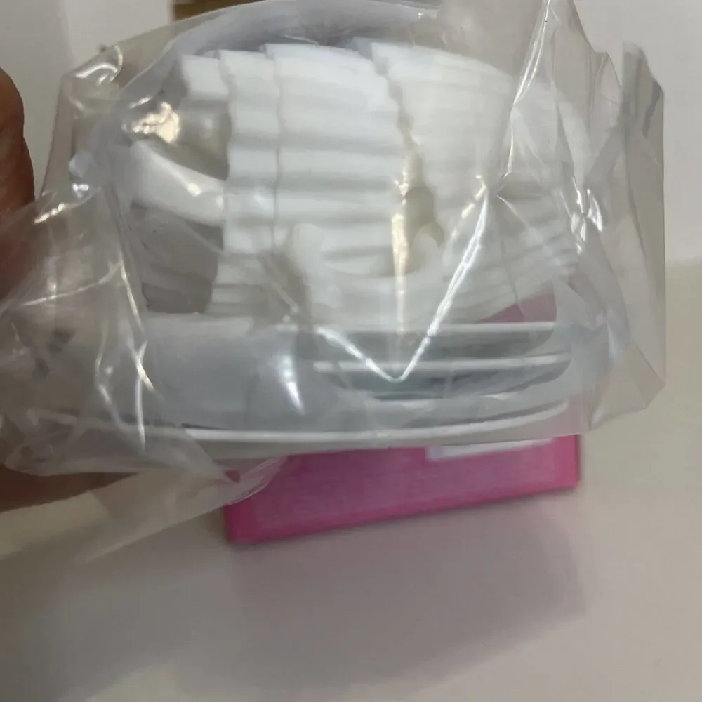 - Fred TEACUPCAKES- Bake & Serve Teacup Cupcake Molds, 4 Cups And Saucers NEW